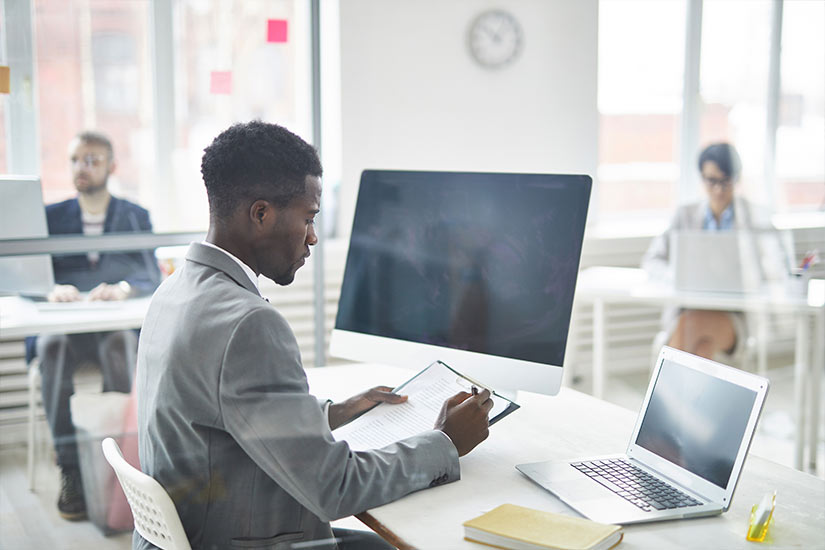 Administrations et collectivités